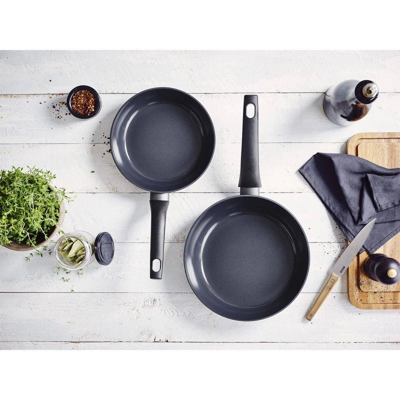 KURO Poêle En Fonte D'Aluminium Revêtement Céramique Anti-adhérent BEKA D20 Cm 14 KURO Poêle En Fonte D'Aluminium Revêtement Céramique Anti-adhérent BEKA D20 Cm – Image 14